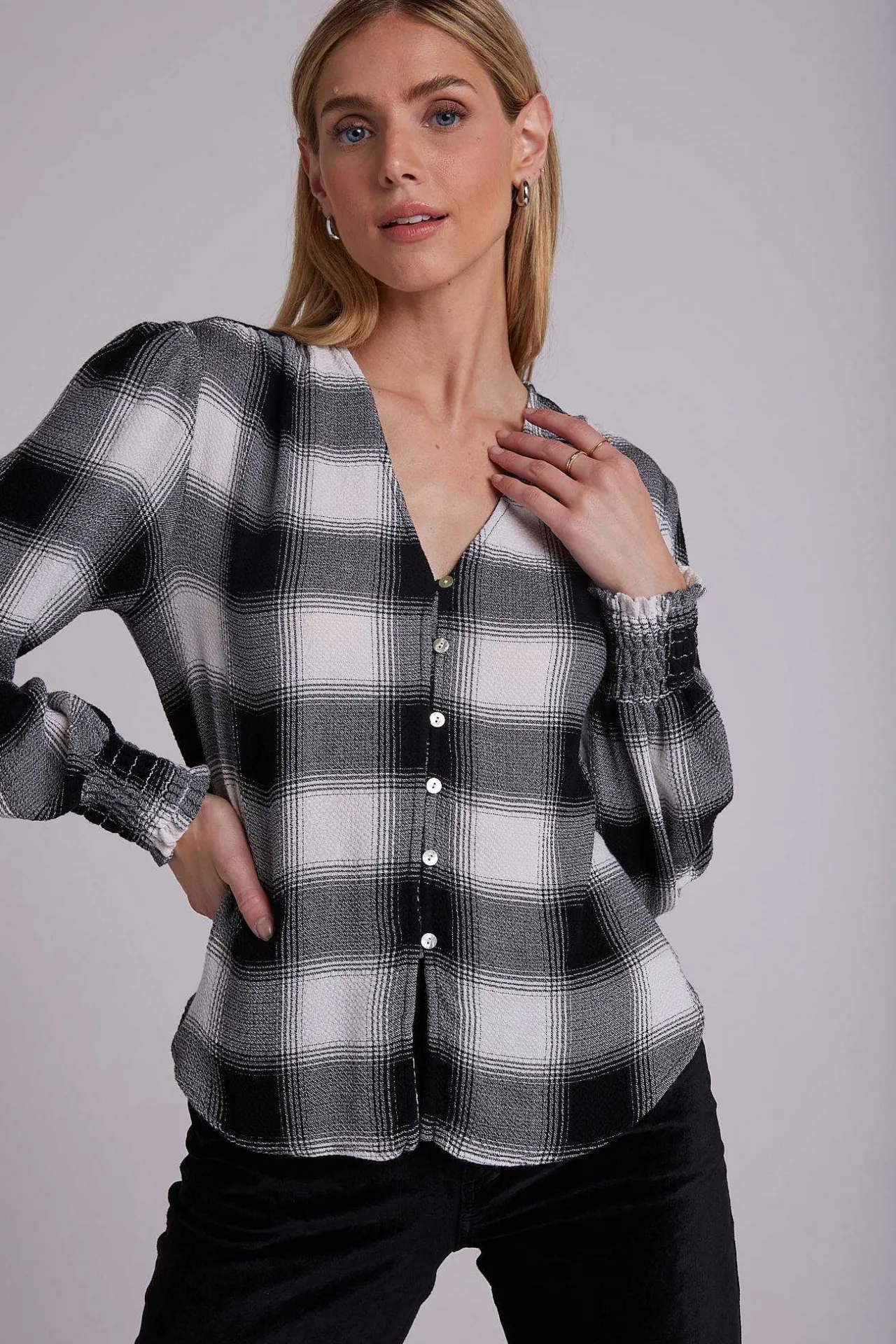 Gesmokte Manchetknopen Naar Beneden - Ivoor En Zwarte Plaid>Bella Dahl Flash Sale