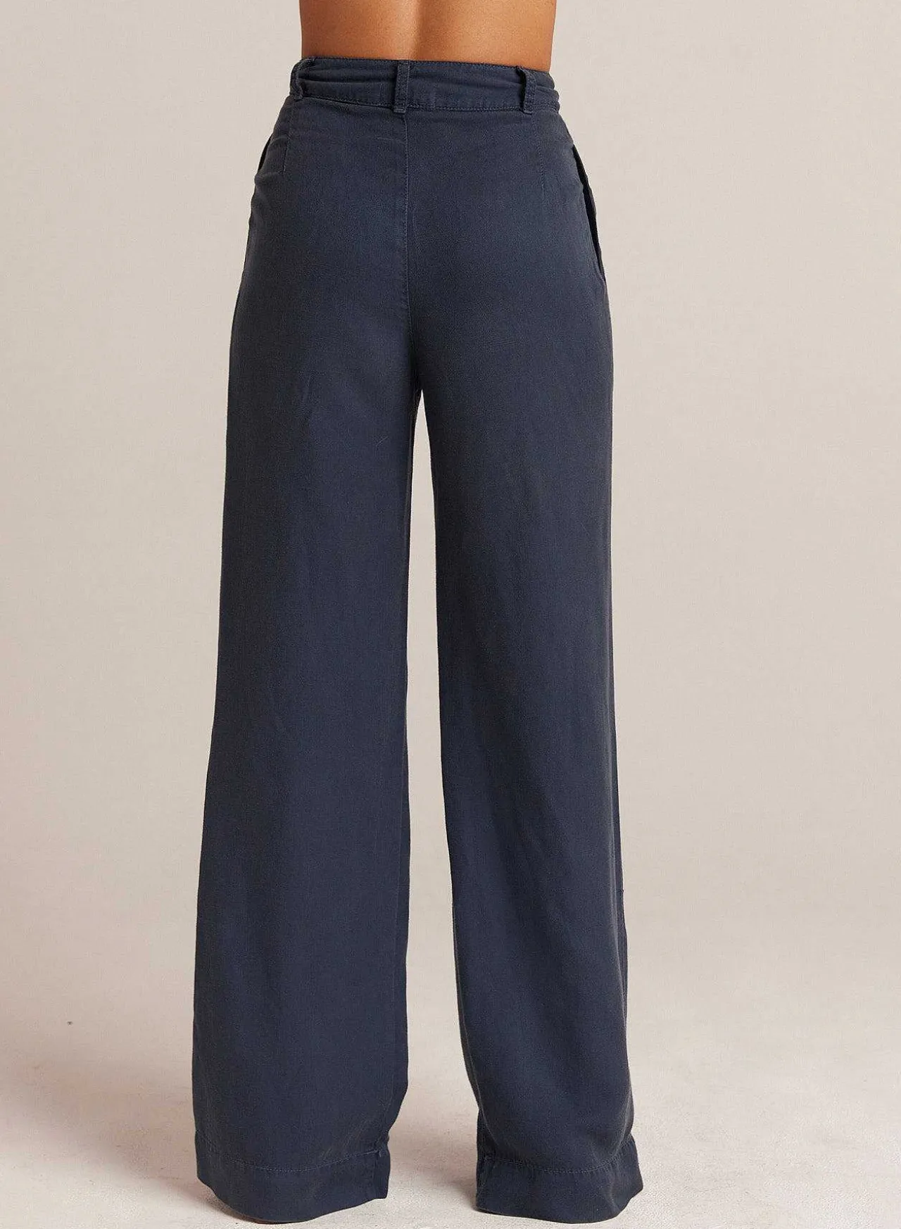 Greta Geplooide Broek Met Wijde Pijpen - Coastal Navy>Bella Dahl Cheap