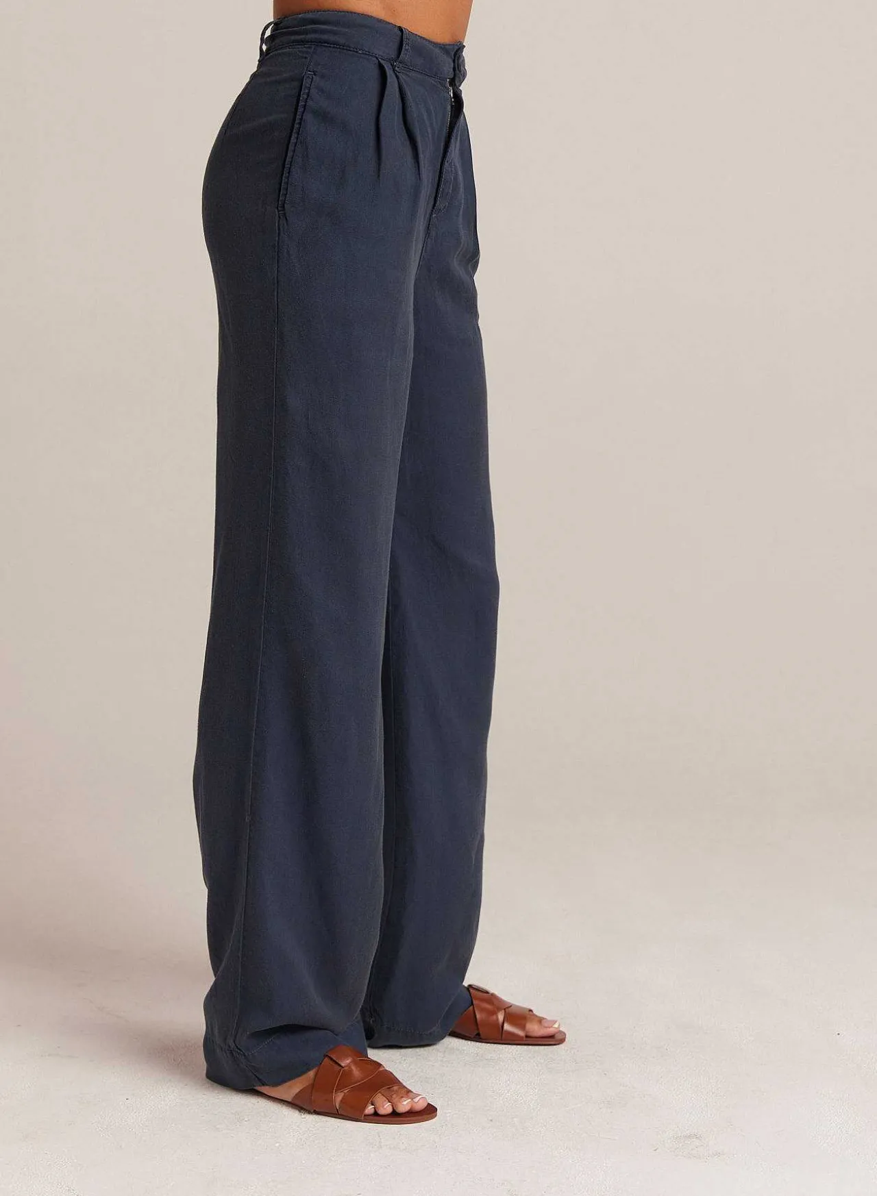 Greta Geplooide Broek Met Wijde Pijpen - Coastal Navy>Bella Dahl Cheap