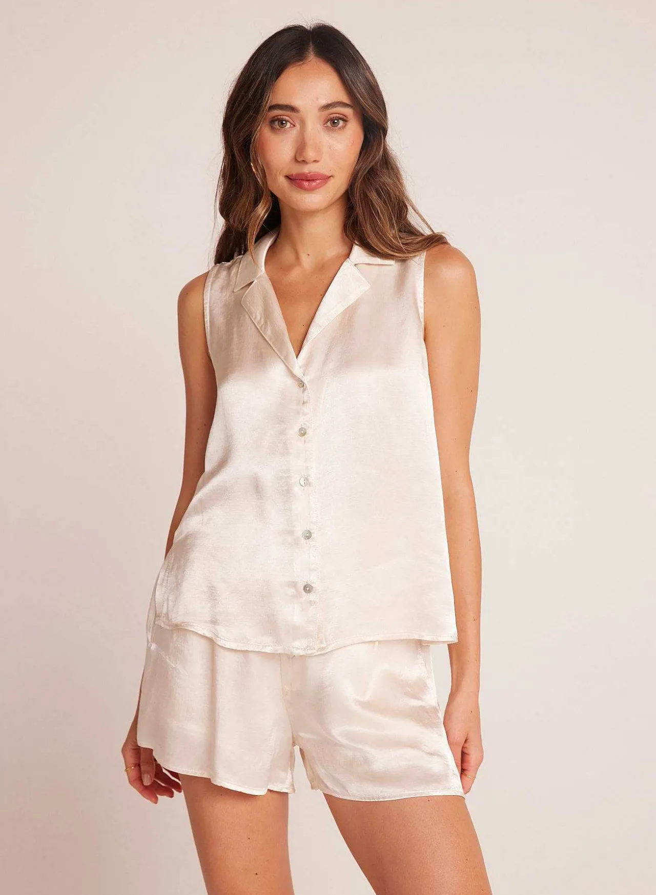 Mouwloze Kraag Met Inkeping En Knoopsluiting - Playa Sand>Bella Dahl Outlet