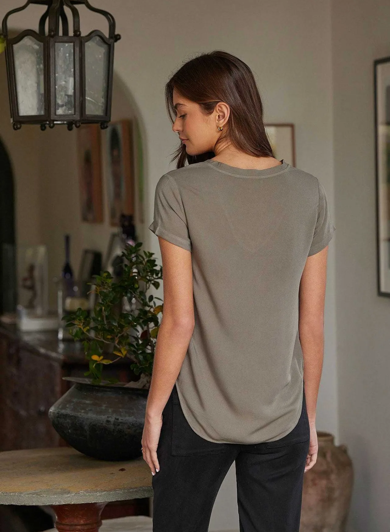 T-Shirt Met V-Hals - Zacht Leger>Bella Dahl Clearance